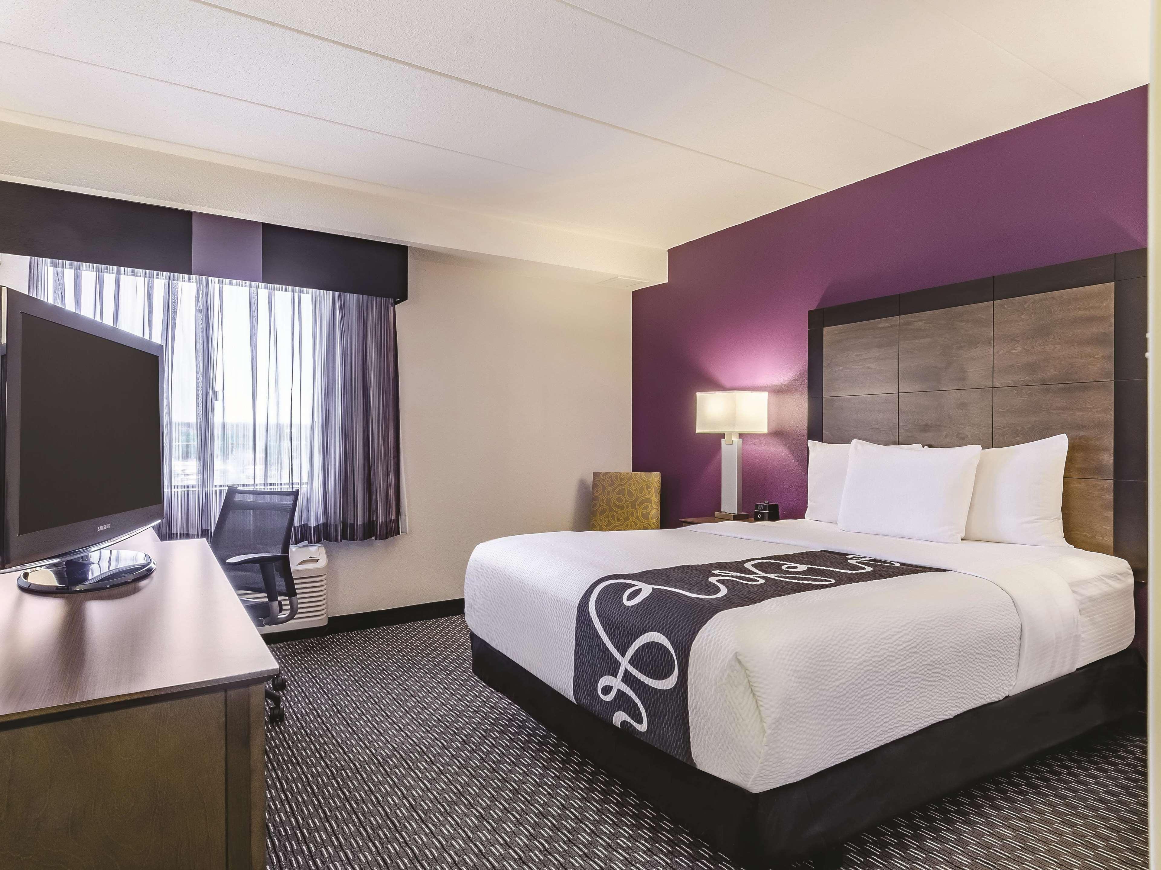 Hotel La Quinta By Wyndham Warwick Providence Airport Esterno foto