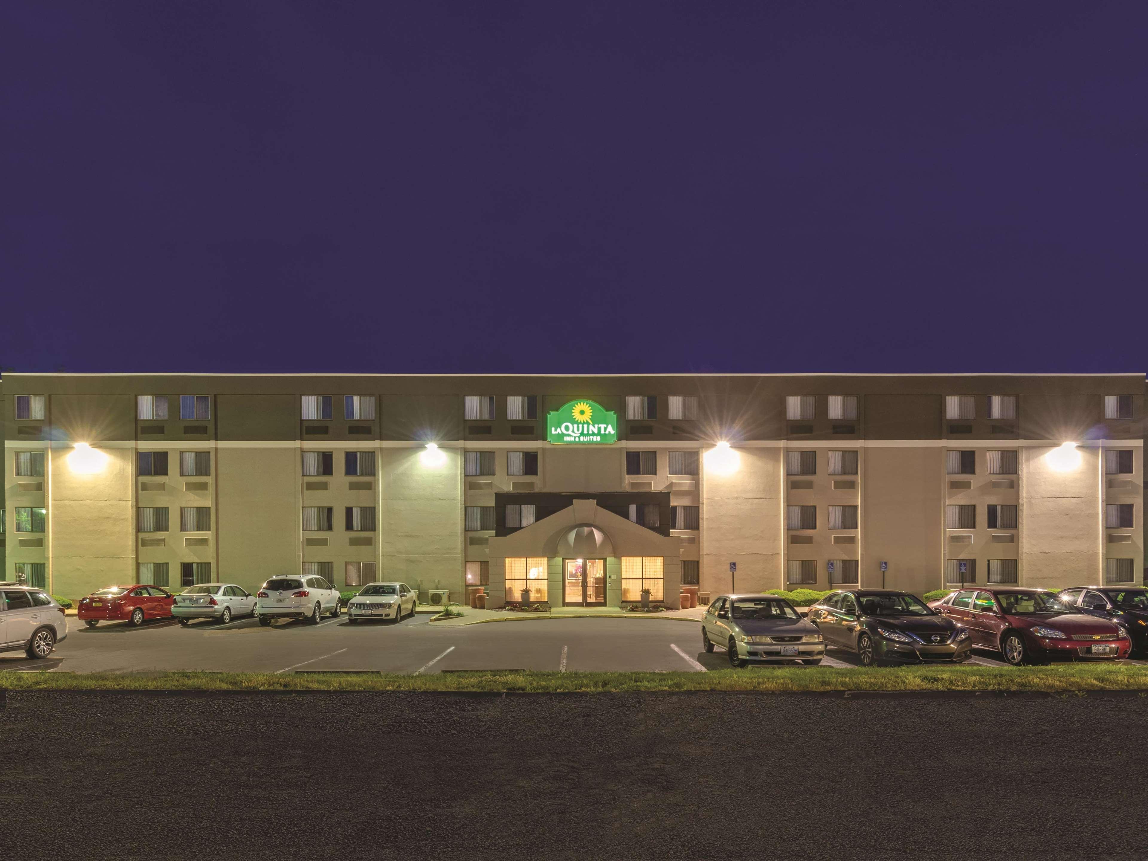 Hotel La Quinta By Wyndham Warwick Providence Airport Esterno foto