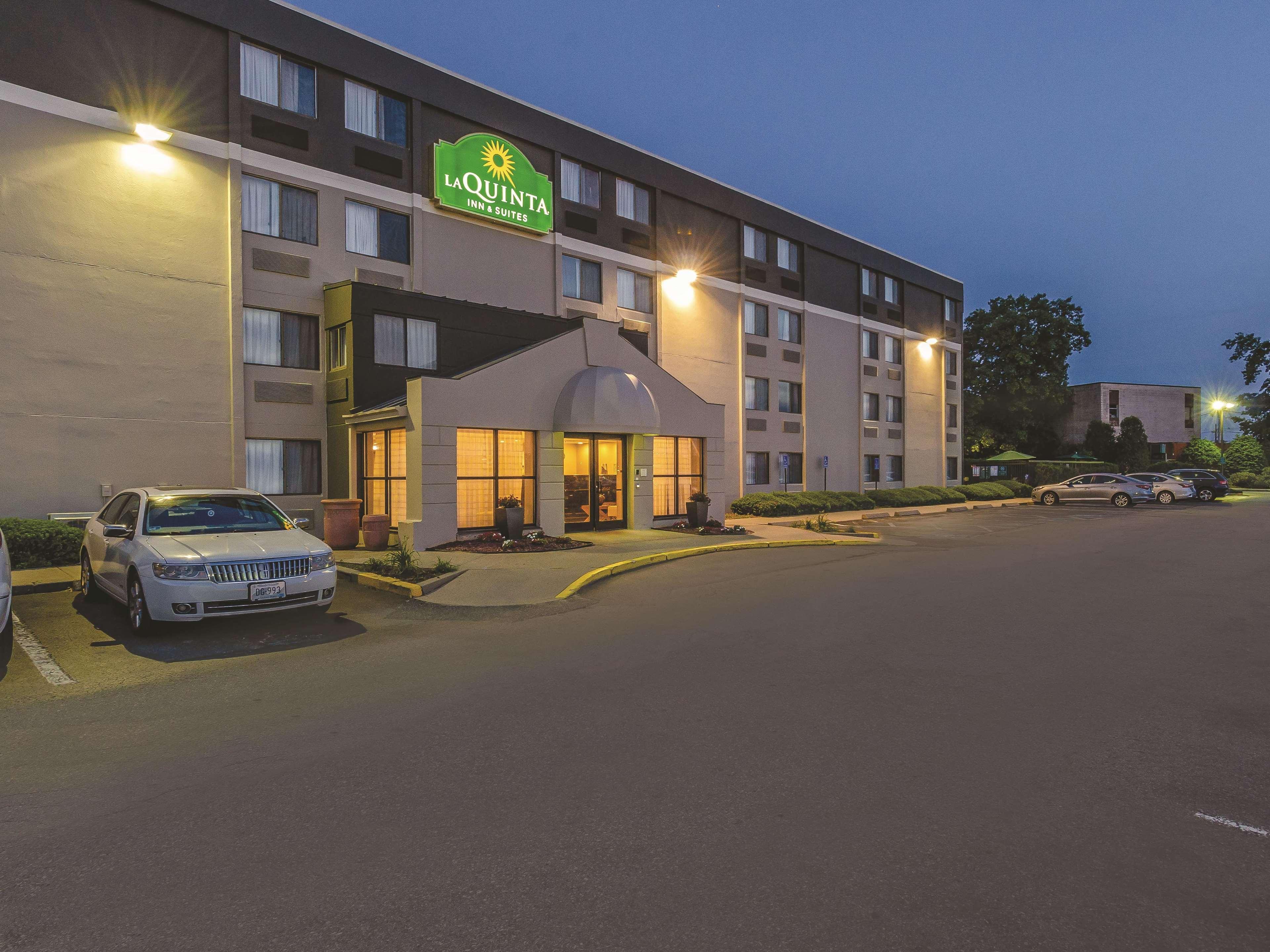 Hotel La Quinta By Wyndham Warwick Providence Airport Esterno foto