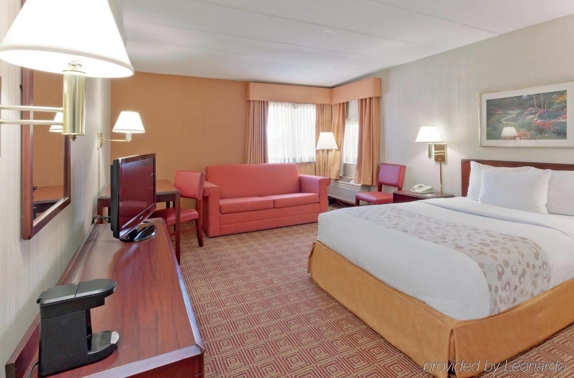 Hotel La Quinta By Wyndham Warwick Providence Airport Esterno foto