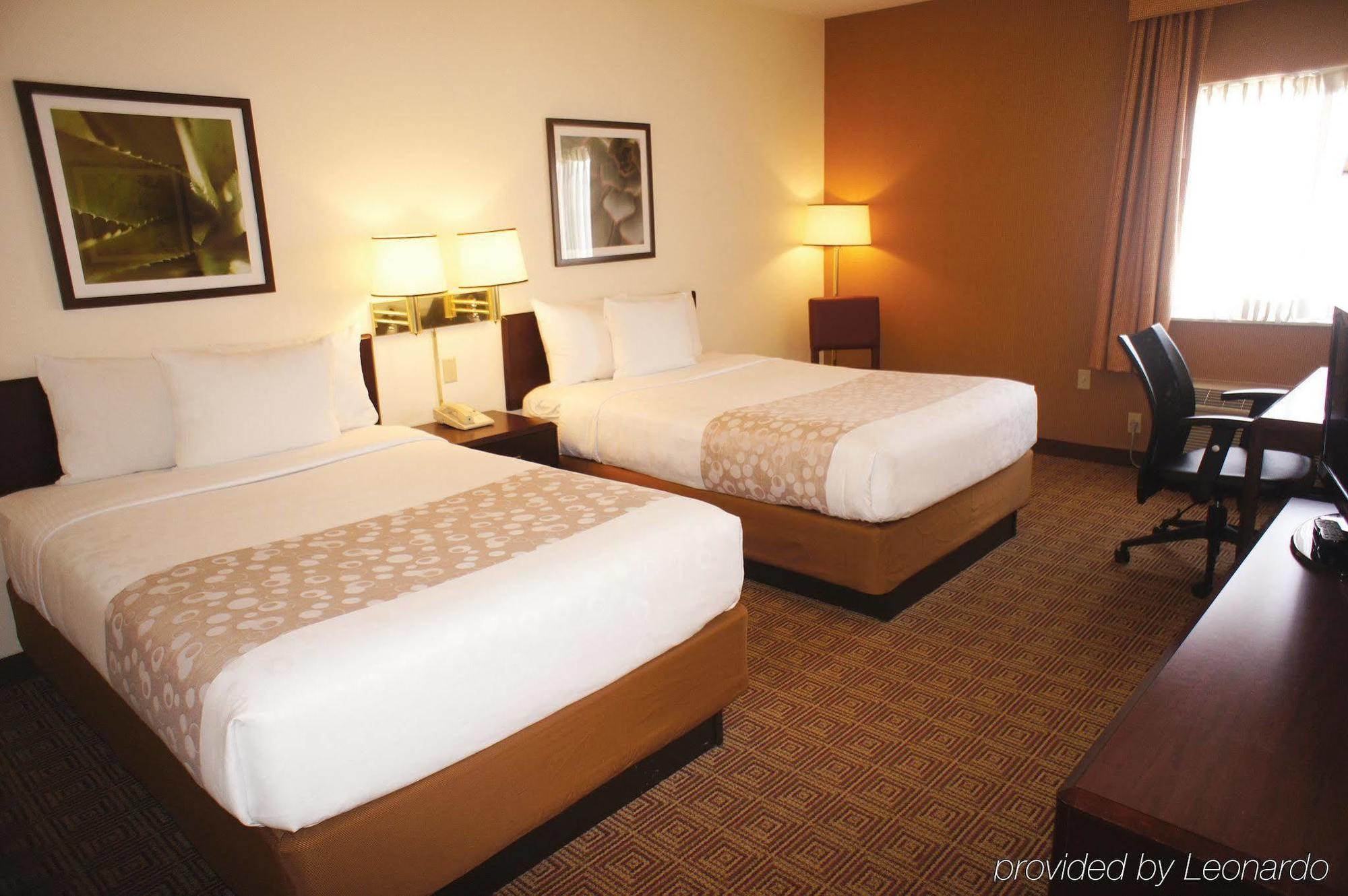 Hotel La Quinta By Wyndham Warwick Providence Airport Esterno foto