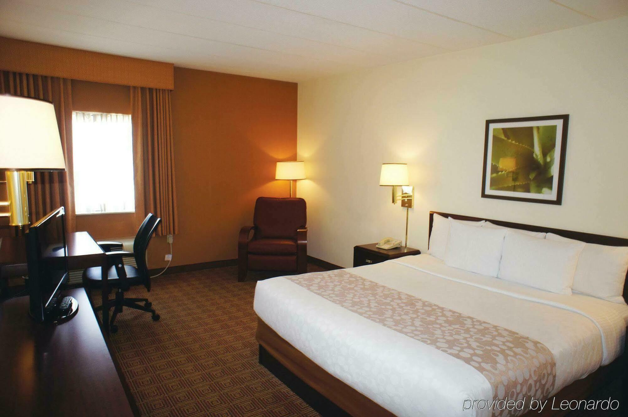 Hotel La Quinta By Wyndham Warwick Providence Airport Esterno foto